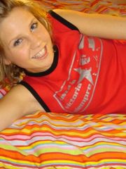 Collection of an amateur camwhoring babe pussy-playing
