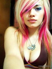 Pictures of a lovely sexy amateur pierced babe camwhoring