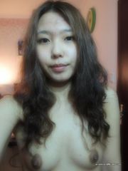 Pictures of a wild horny cutie camwhoring in the nude