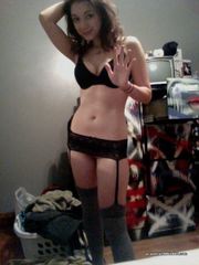 Webcam amateur sexy kinky cutie shows off her body