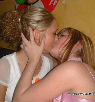 Wild hot horny naughty lesbians in hardcore kissing spree