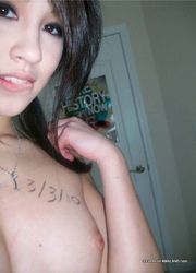 Photo collection of an Asian cutie who got naked
