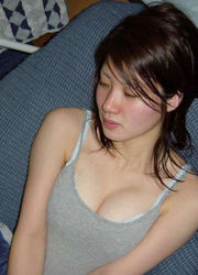 Pictures of an Asian hottie who went wild with her BF