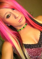 Nice photo gallery of a punk chick with pierced lips