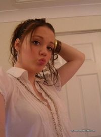 Picture collection of a nice amateur sexy cutie selfshooting