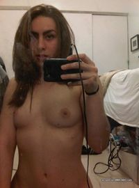 Sexy amateur girlfriends camwhoring for horny pals